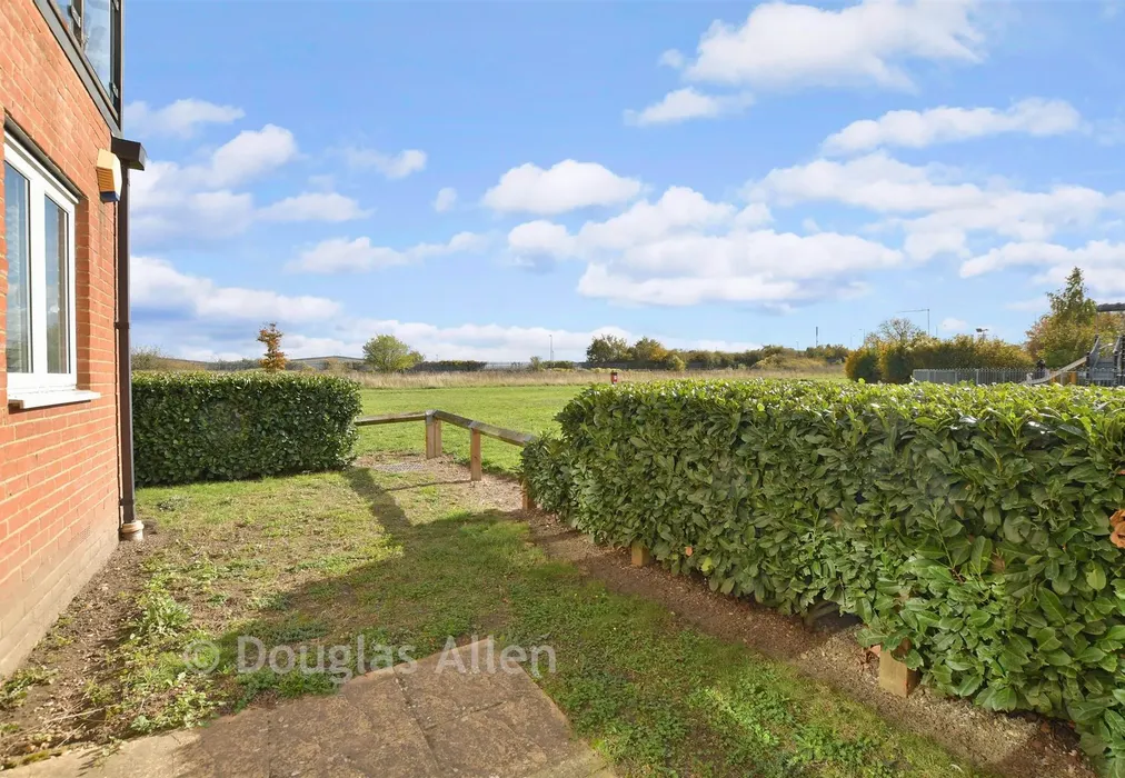 Patio / Decking - Griffiths Road, Purfleet, Essex - Wards of Kent