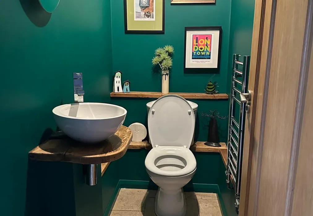 Downstairs WC - Eynsford Rise, Eynsford, Dartford, Kent - Wards of Kent