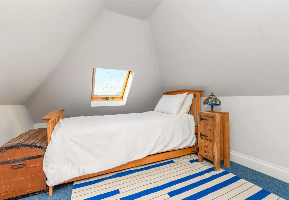 Loft Room 1 - Eynsford Rise, Eynsford, Dartford, Kent - Wards of Kent