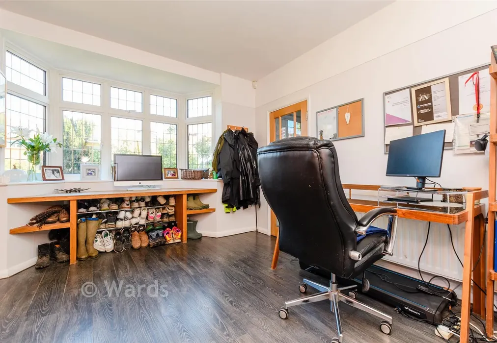 Office - Eynsford Rise, Eynsford, Dartford, Kent - Wards of Kent