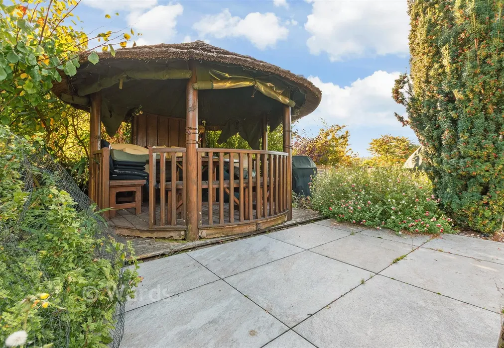 External Feature - Eynsford Rise, Eynsford, Dartford, Kent - Wards of Kent