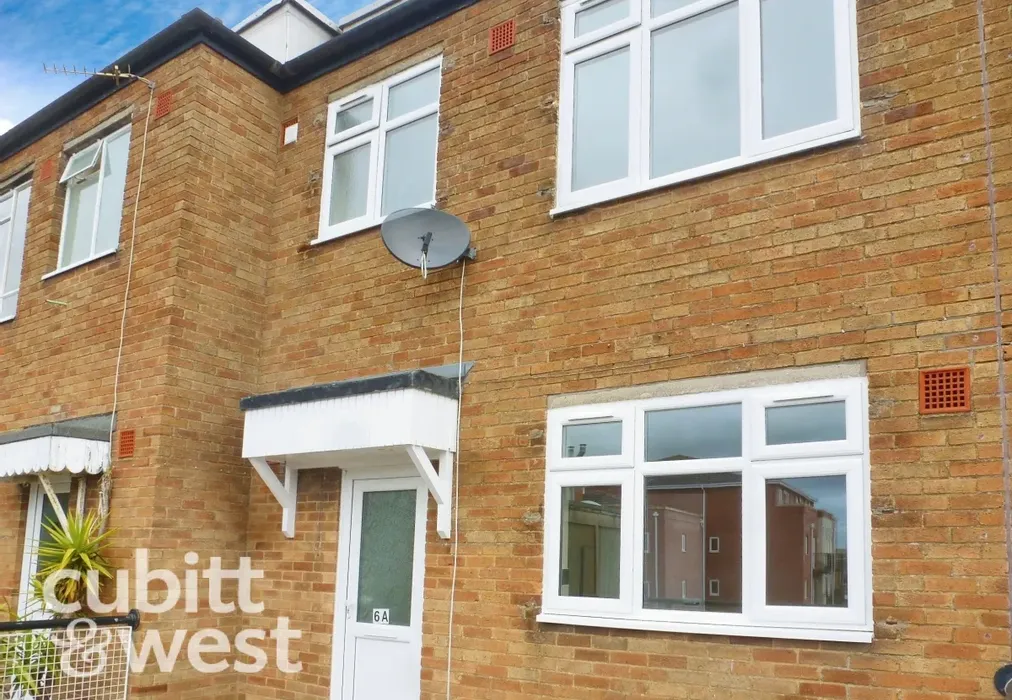  - AVAILABLE WITH NO DEPOSIT West Street Fareham PO16 - Wards of Kent