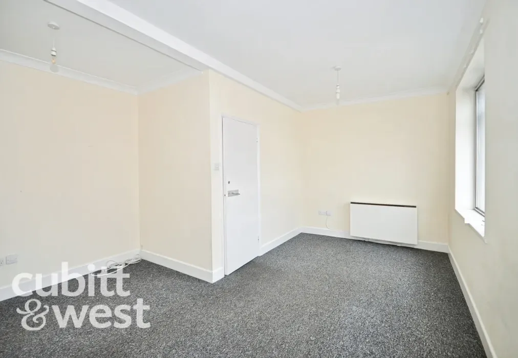  - AVAILABLE WITH NO DEPOSIT West Street Fareham PO16 - Wards of Kent