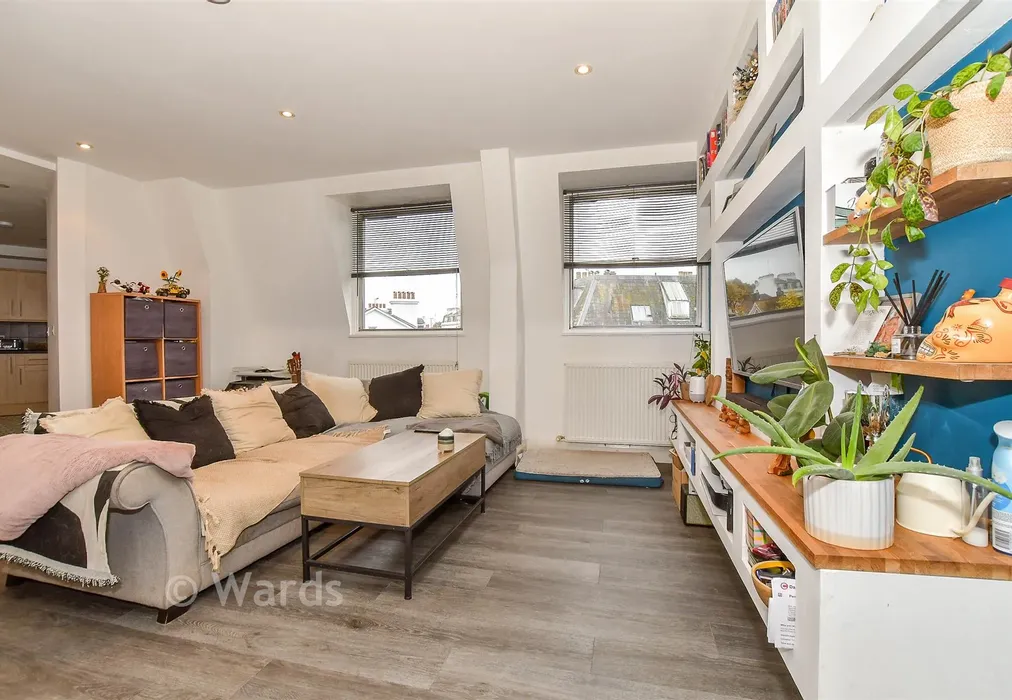 Lounge/ Diner - Nevill Street, Tunbridge Wells, Kent - Wards of Kent