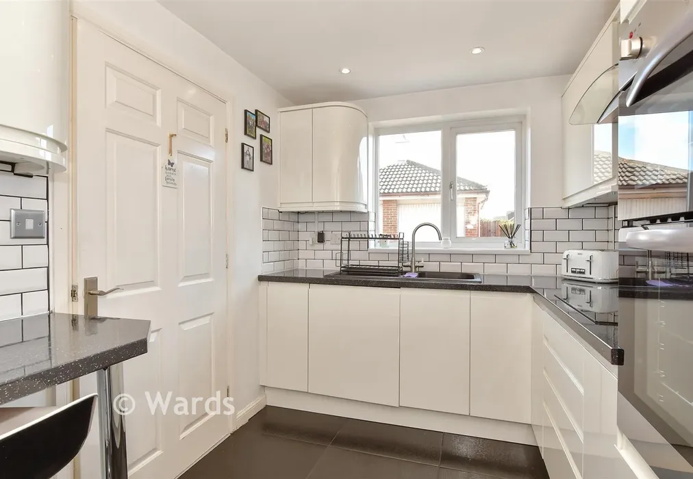 Kitchen - Buckthorne Road, Minster-On-Sea, Sheerness, Kent - Wards of Kent