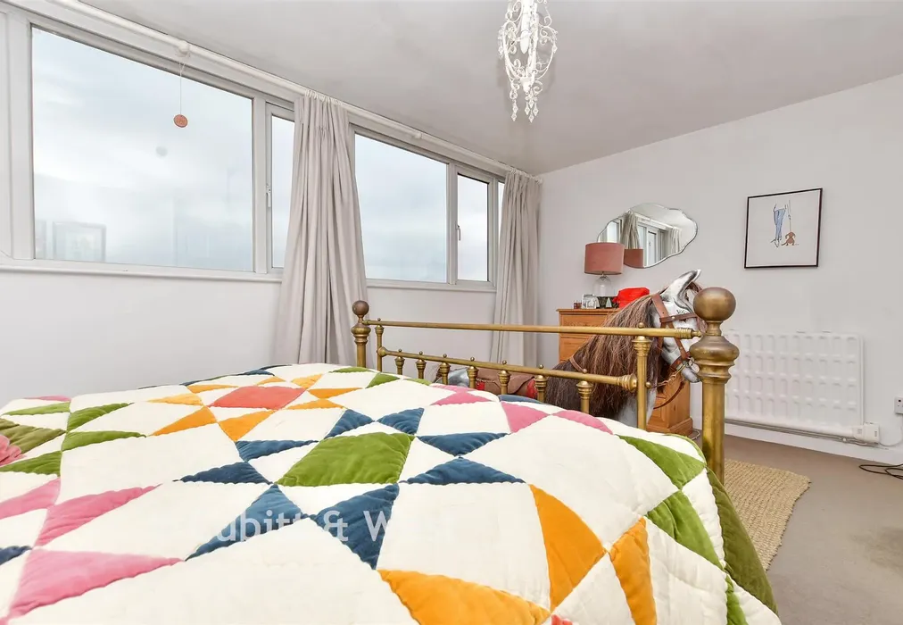Bedroom 1 - Lodge Road, Wallington, Surrey - Wards of Kent