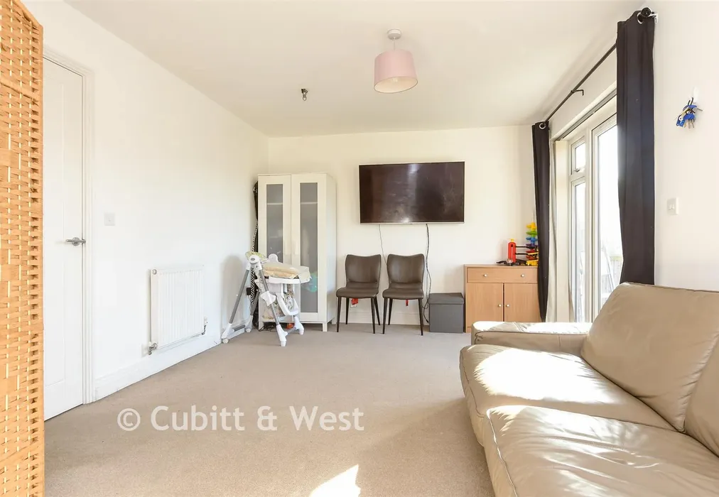 Lounge - Tern Avenue, Horsham, West Sussex - Wards of Kent