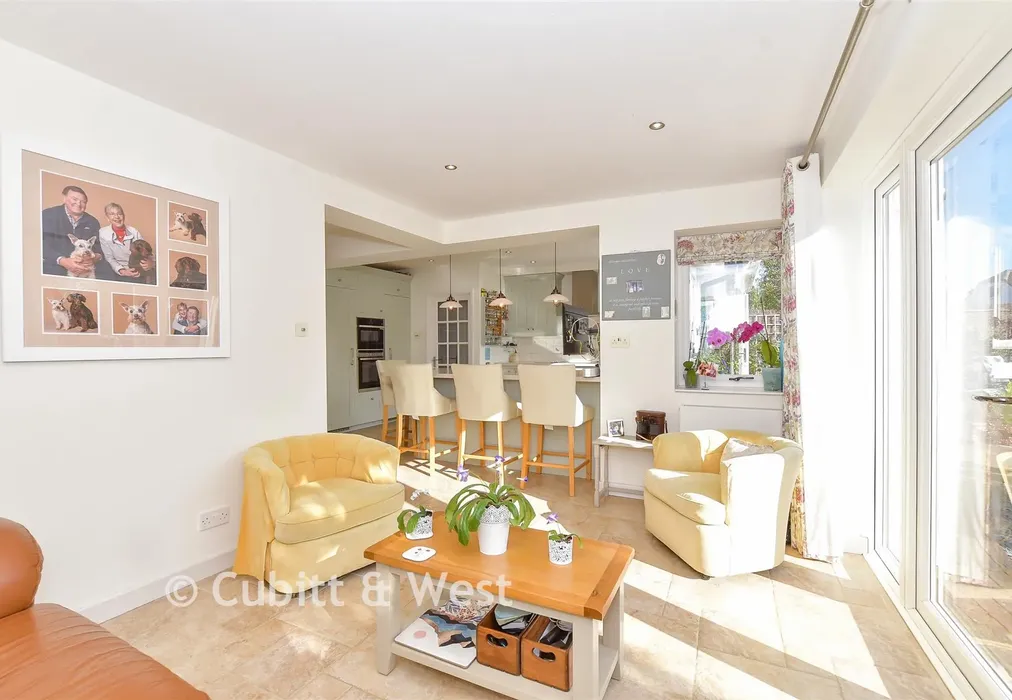 Sitting Area - Bacon Lane, Hayling Island, Hampshire - Wards of Kent