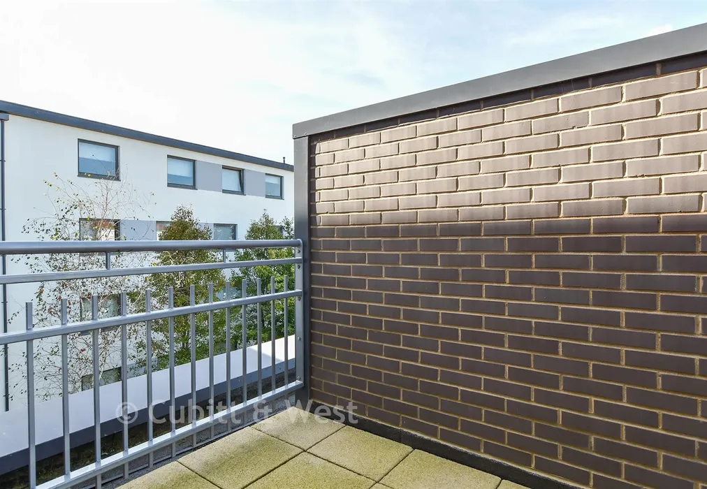 Balcony - Roman Road, Hove, East Sussex - Wards of Kent