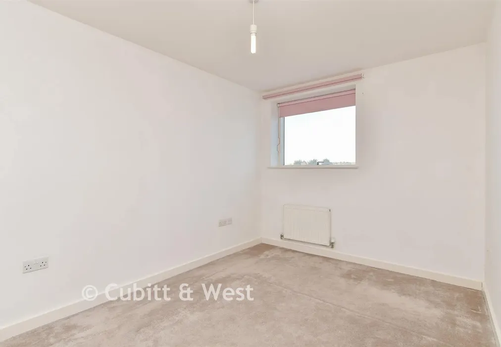 Bedroom 2 - Roman Road, Hove, East Sussex - Wards of Kent