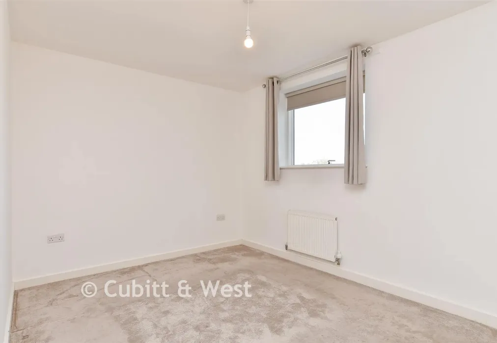 Bedroom 1 - Roman Road, Hove, East Sussex - Wards of Kent
