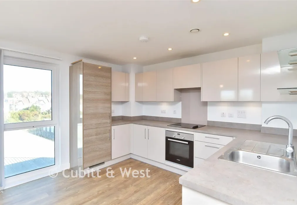 Kitchen - Davigdor Road, Hove, East Sussex - Wards of Kent