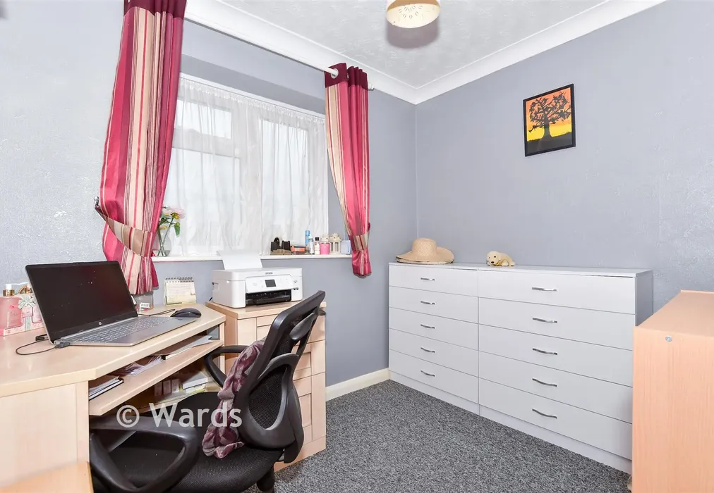 Bedroom 3 - Blackthorn Drive, Larkfield, Aylesford, Kent - Wards of Kent