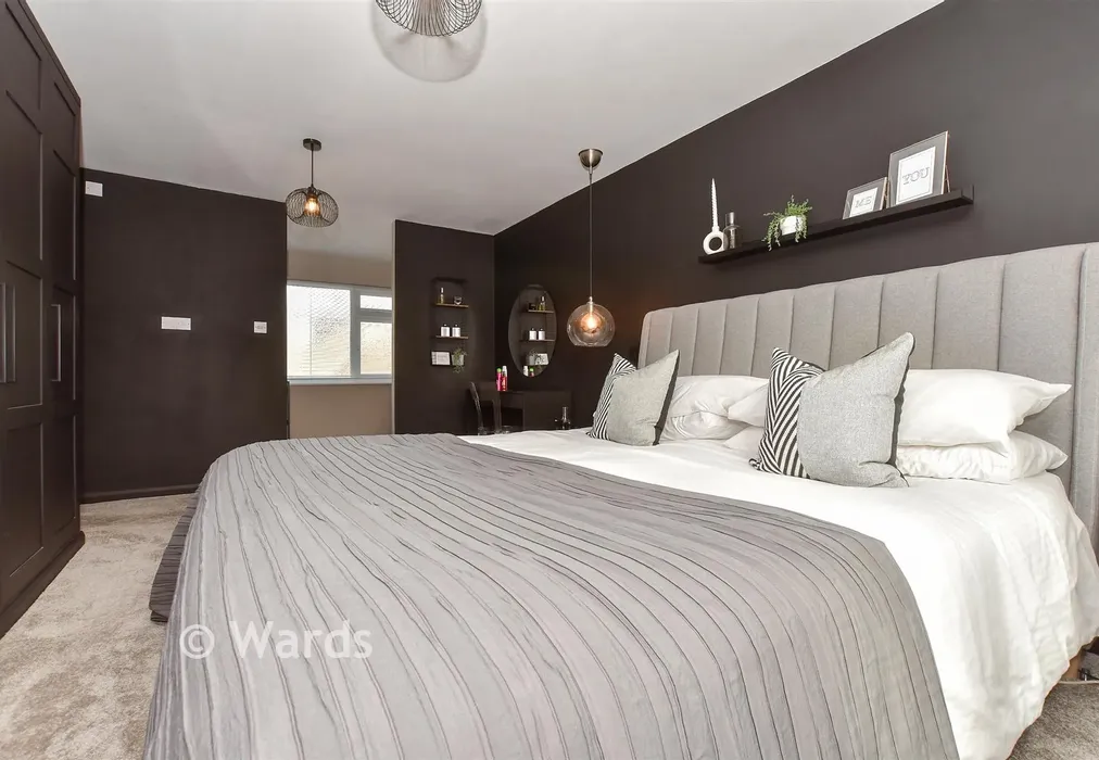 Bedroom 1 - Dover Road, Deal, Kent - Wards of Kent