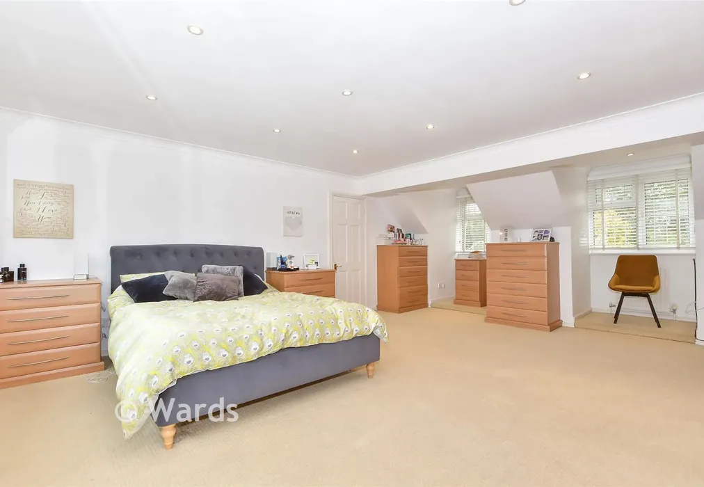Bedroom 1 - Caring Lane, Bearsted, Maidstone, Kent - Wards of Kent