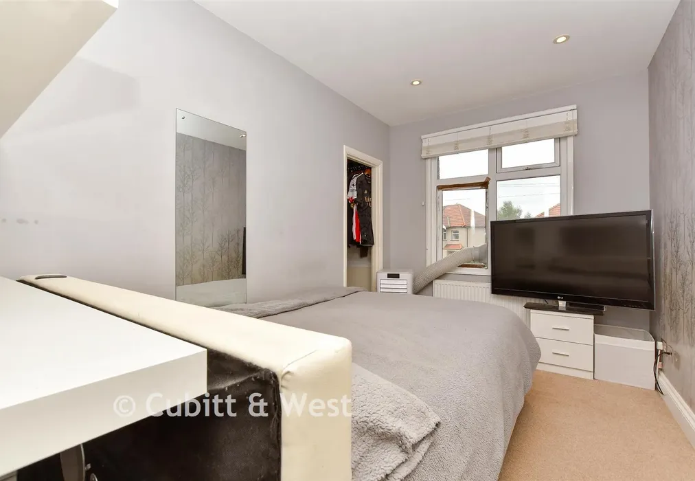 Bedroom 2 - Paget Avenue, Sutton, Surrey - Wards of Kent