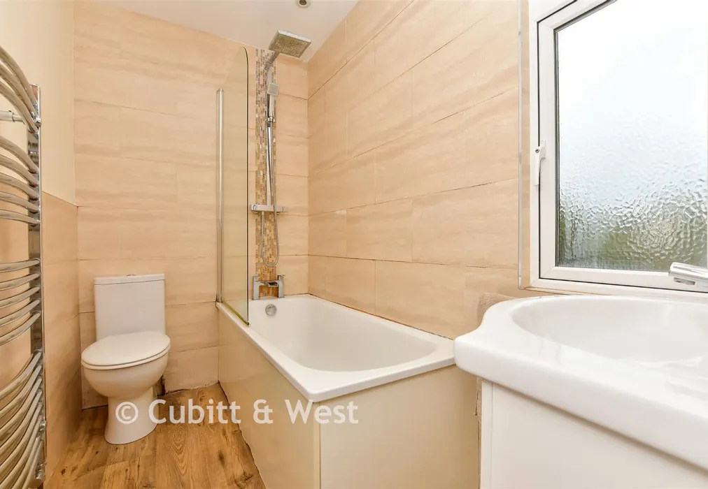 Bathroom - Paget Avenue, Sutton, Surrey - Wards of Kent