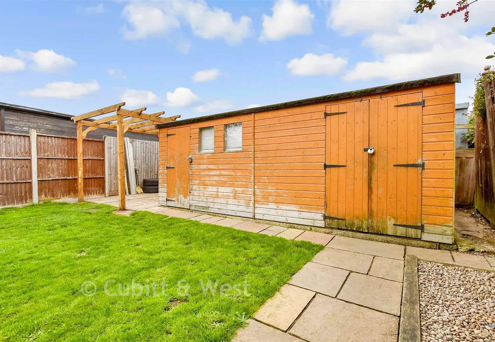 Rear Garden - Paget Avenue, Sutton, Surrey - Wards of Kent