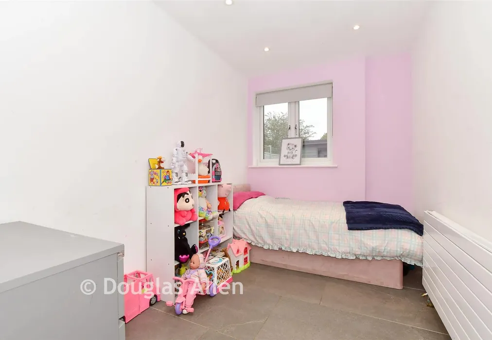 Bedroom 2 - Forest Road, Ilford, Essex - Wards of Kent