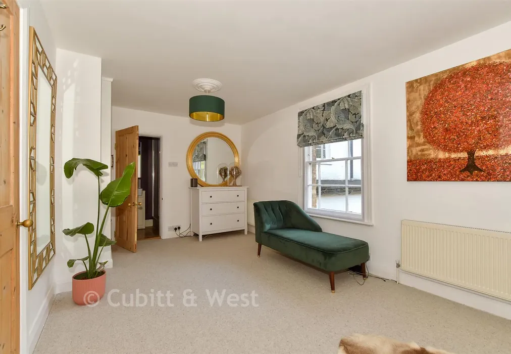 Bedroom 1 - High Street, Dormansland, Surrey - Wards of Kent
