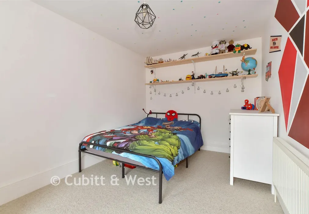 Bedroom 3 - High Street, Dormansland, Surrey - Wards of Kent