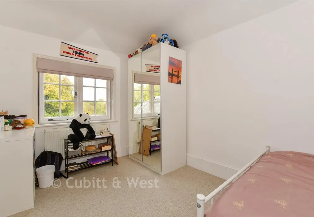 Bedroom 4 - High Street, Dormansland, Surrey - Wards of Kent