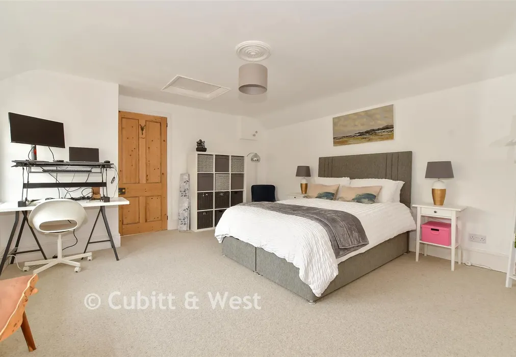 Bedroom 2 - High Street, Dormansland, Surrey - Wards of Kent