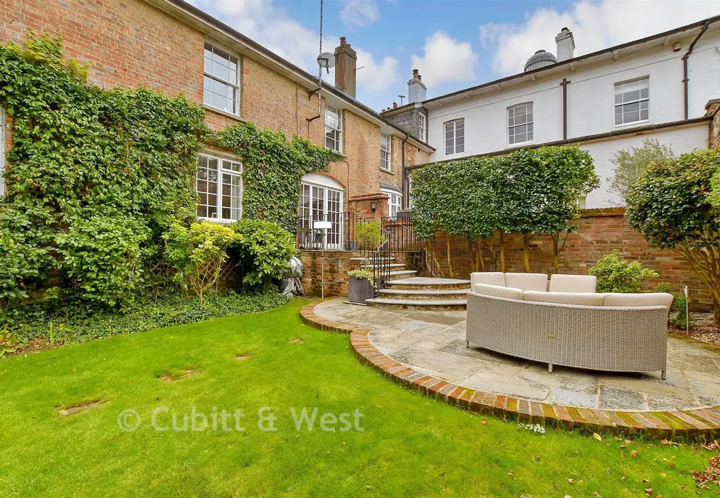 Rear Garden - High Street, Dormansland, Surrey - Wards of Kent