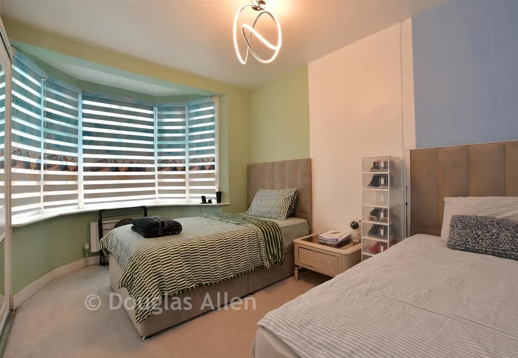 Bedroom 1 - Flempton Road, Leyton - Wards of Kent