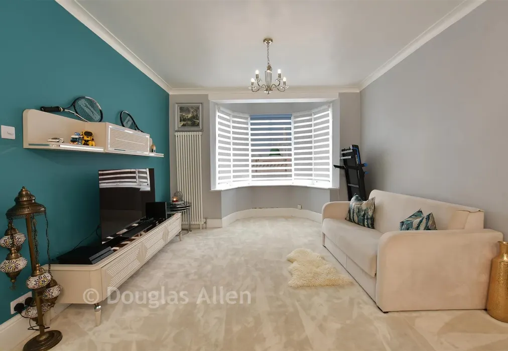 Lounge - Flempton Road, Leyton - Wards of Kent