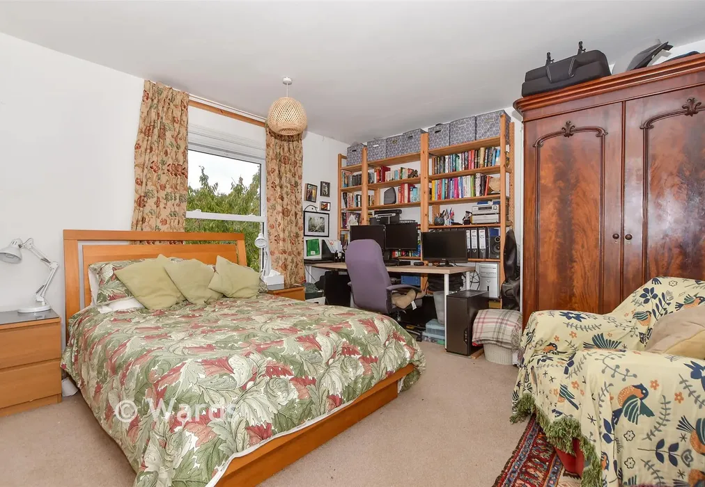 Bedroom 2 - St. Philip's Avenue, Maidstone, Kent - Wards of Kent