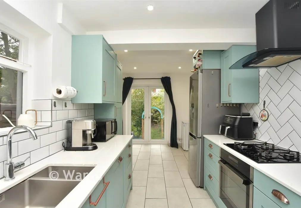 Kitchen - Rochester Avenue, Rochester, Medway - Wards of Kent