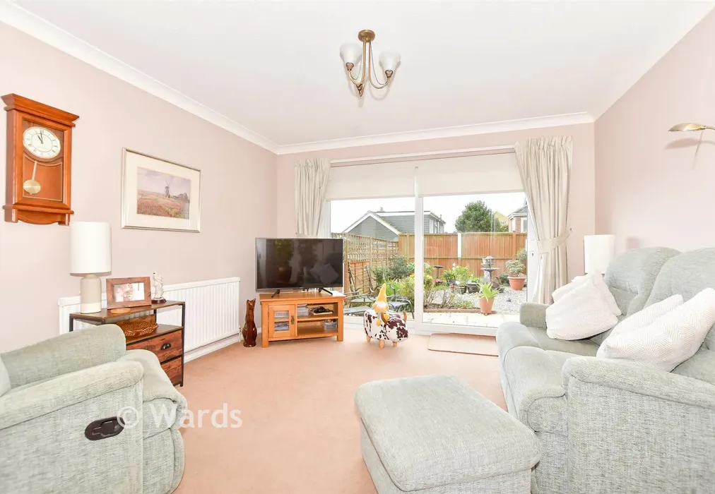 Lounge/Diner - Nursery Fields, Hythe, Kent - Wards of Kent