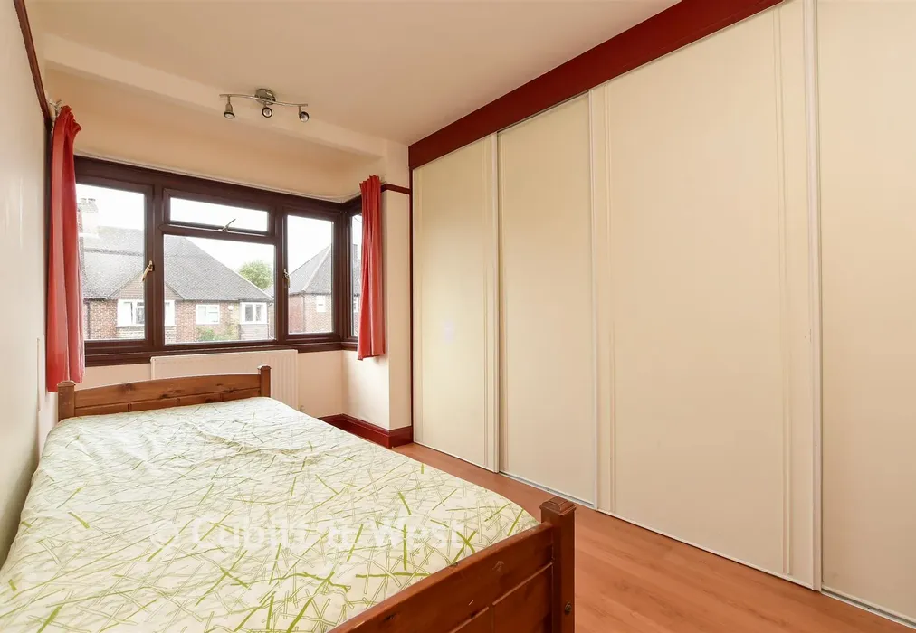 Bedroom 2 - Westlands Way, Oxted, Surrey - Wards of Kent