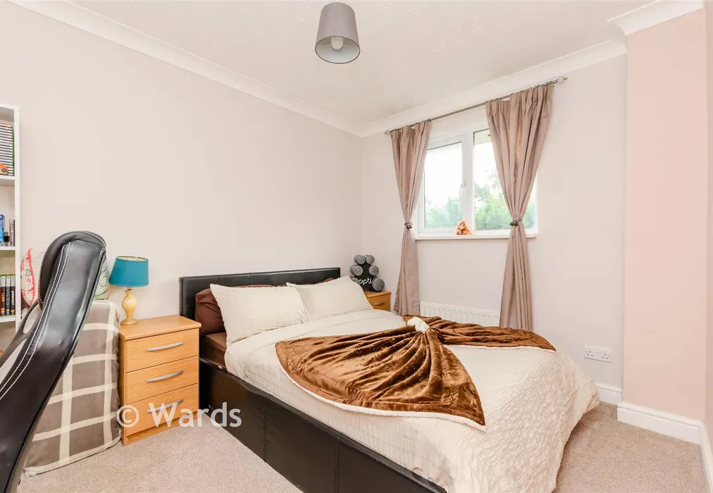 Bedroom 1 - Valley Rise, Walderslade Woods, Chatham, Kent - Wards of Kent