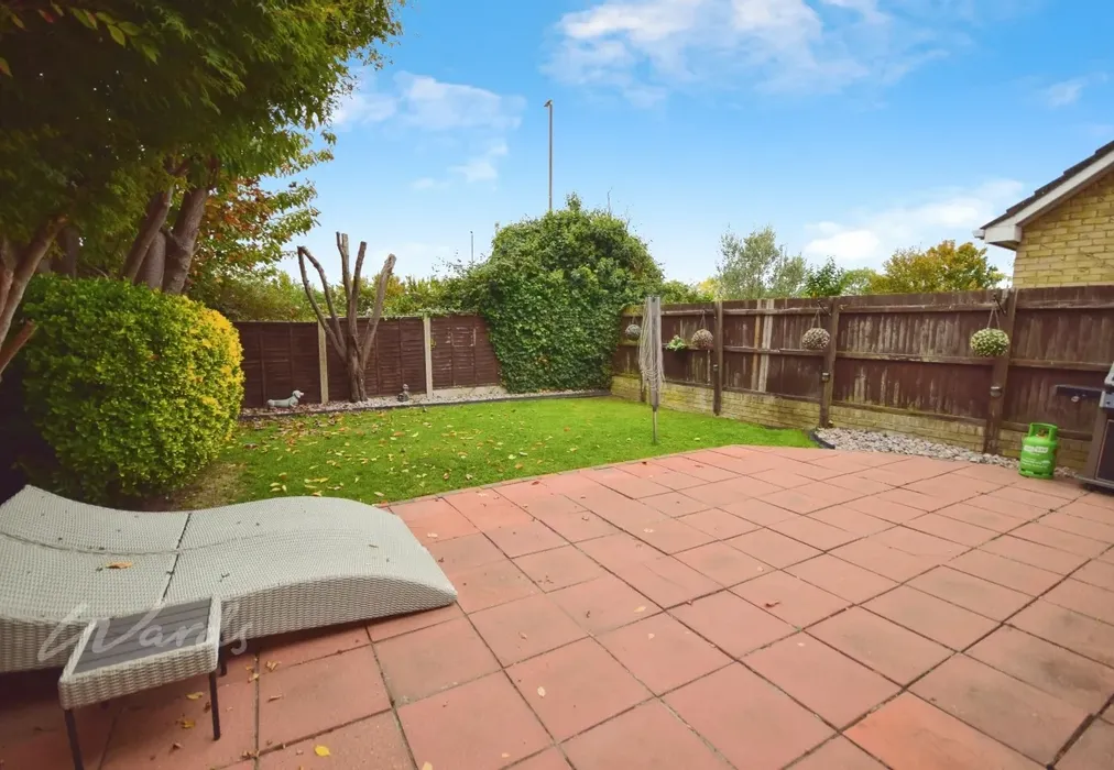 wainscott garden - Wainscott Road Wainscott ME2 - Wards of Kent