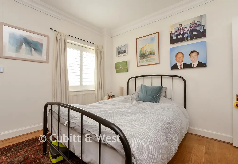 Bedroom 2 - Royal Earlswood Park, Redhill, Surrey - Wards of Kent