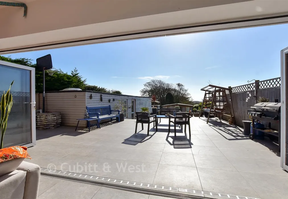 Internal Lifestyle Photograph - Briarcroft Road, Woodingdean, Brighton, East Sussex - Wards of Kent