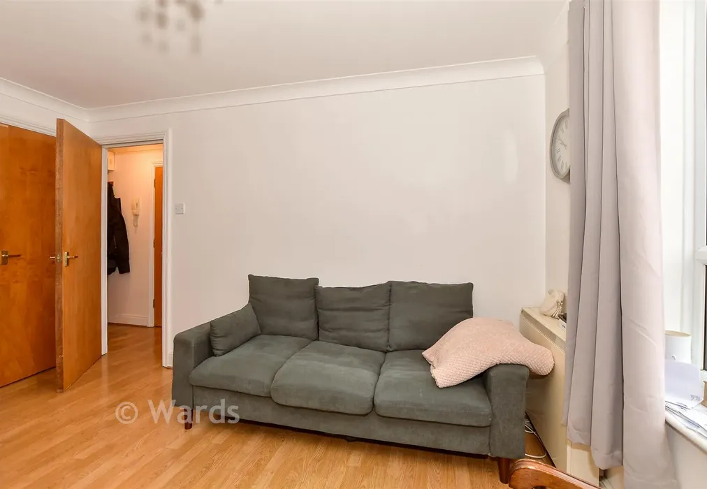 Lounge/ Kitchen - Mountfield Road, New Romney, Kent - Wards of Kent