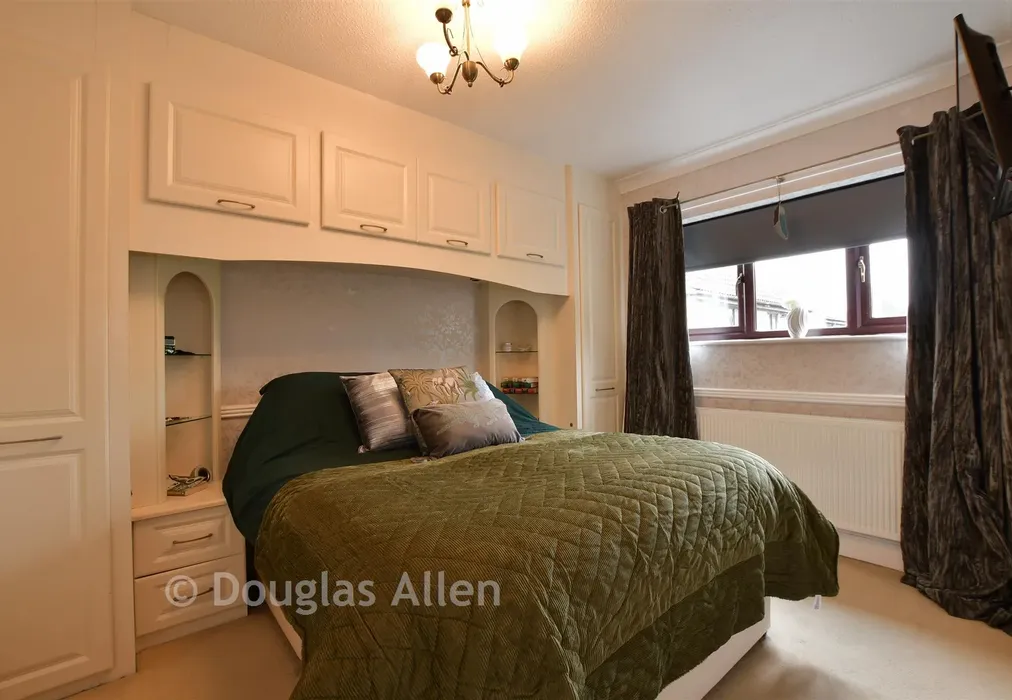 Bedroom 1 - Conifer Drive, Warley, Brentwood, Essex - Wards of Kent