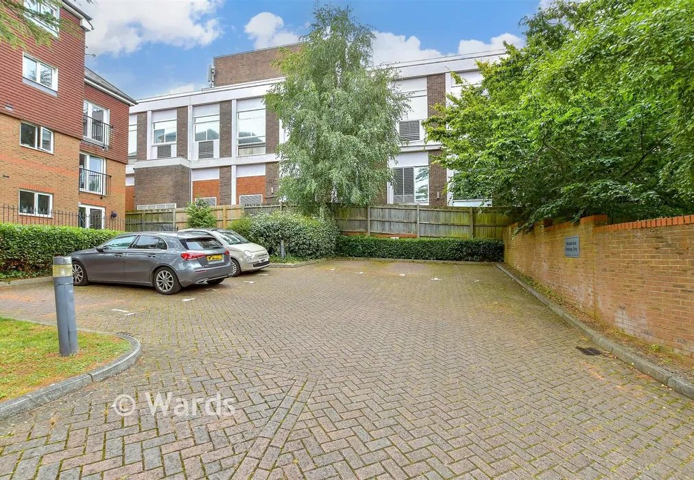 Parking - Culverden Park, Tunbridge Wells, Kent - Wards of Kent