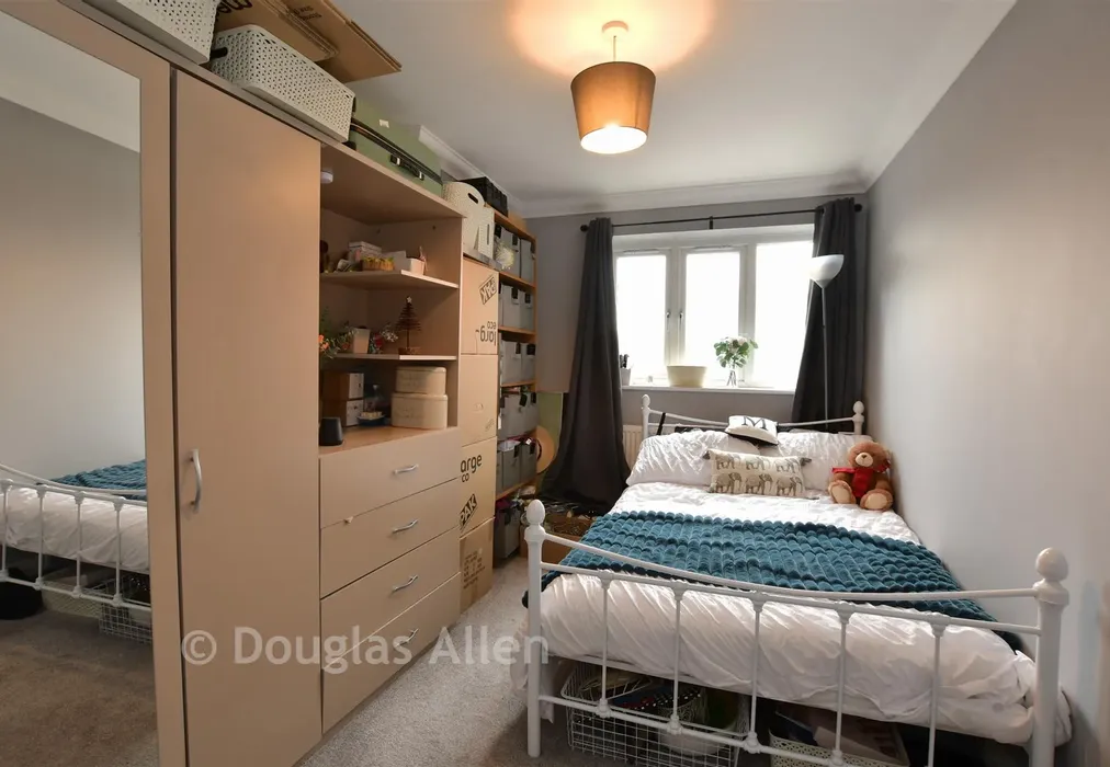 Bedroom 2 - Lower Southend Road, Wickford, Essex - Wards of Kent