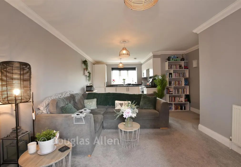 Lounge/Kitchen/Dining Room - Lower Southend Road, Wickford, Essex - Wards of Kent