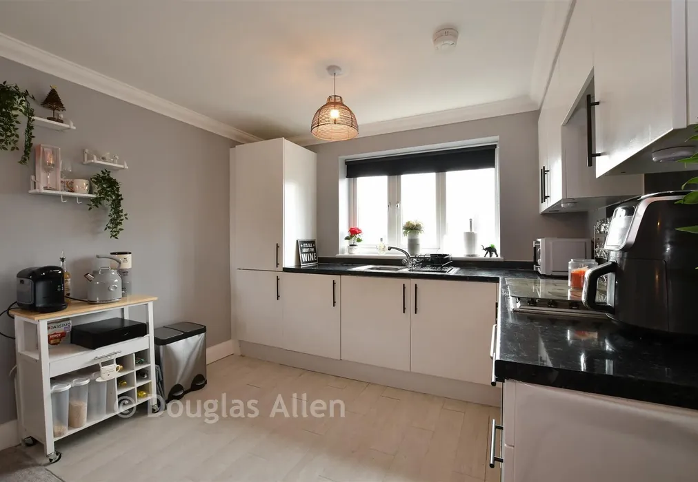 Lounge/Kitchen/Dining Room - Lower Southend Road, Wickford, Essex - Wards of Kent