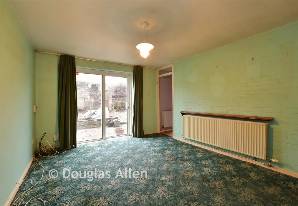 Lounge - Wisteria Court, Laindon, Basildon, Essex - Wards of Kent