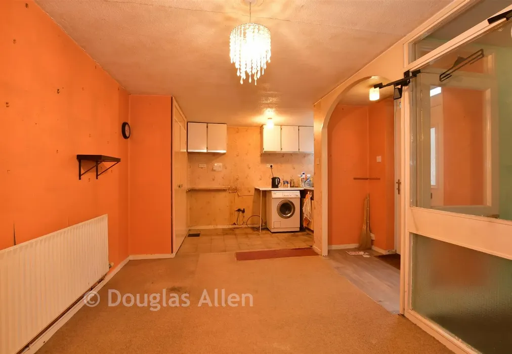 Kitchen/Dining Room - Wisteria Court, Laindon, Basildon, Essex - Wards of Kent