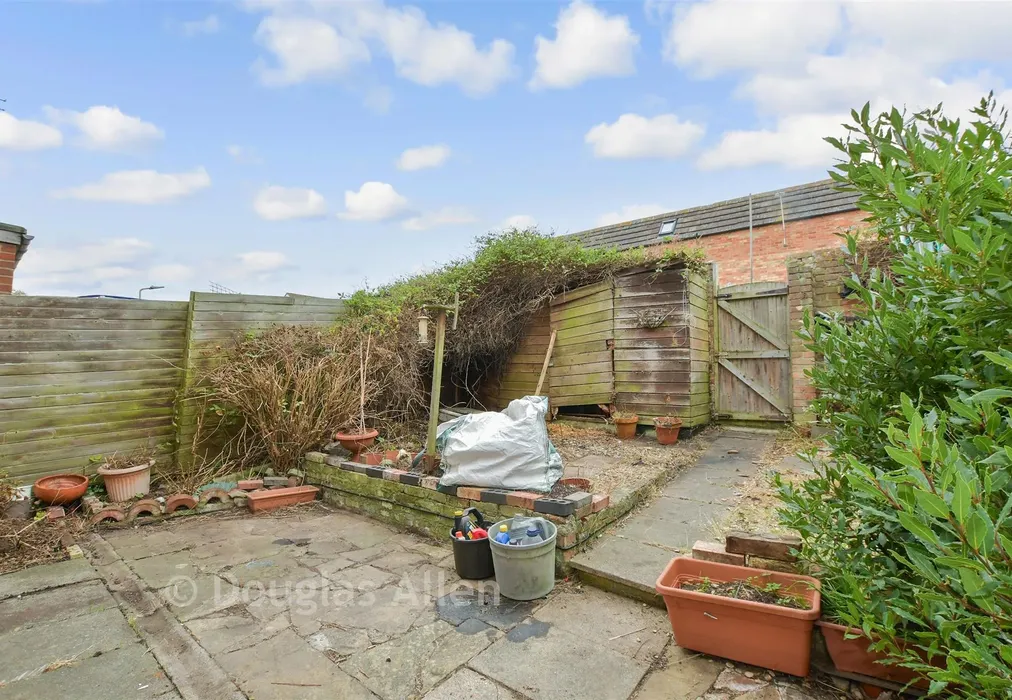 Rear Garden - Wisteria Court, Laindon, Basildon, Essex - Wards of Kent