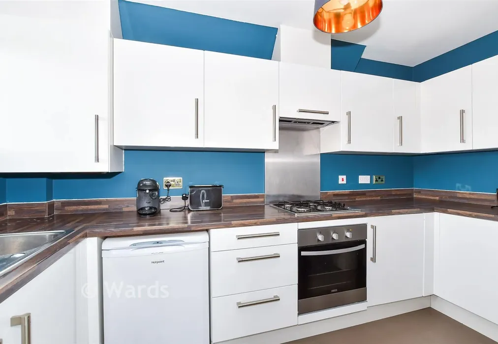 Kitchen - Finn Farm Road, Ashford, Kent - Wards of Kent