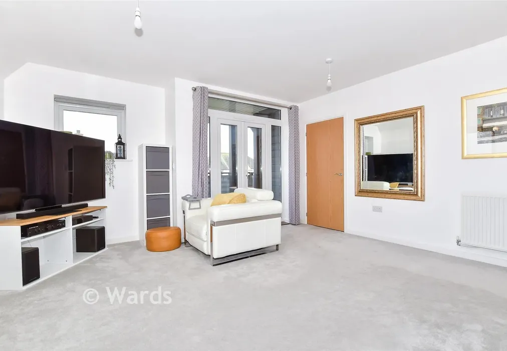 Lounge - Finn Farm Road, Ashford, Kent - Wards of Kent