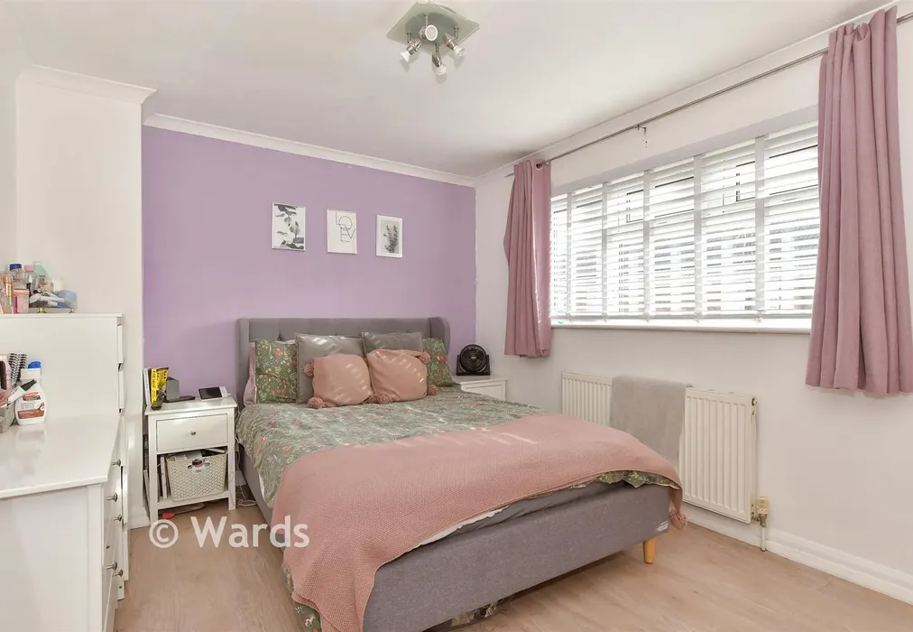 Bedroom 1 - Cavour Road, Faversham, Kent - Wards of Kent